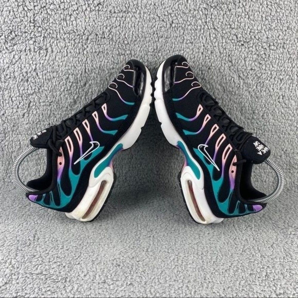 Nike Black and Purple Women's Sneakers - Picture 7 of 12